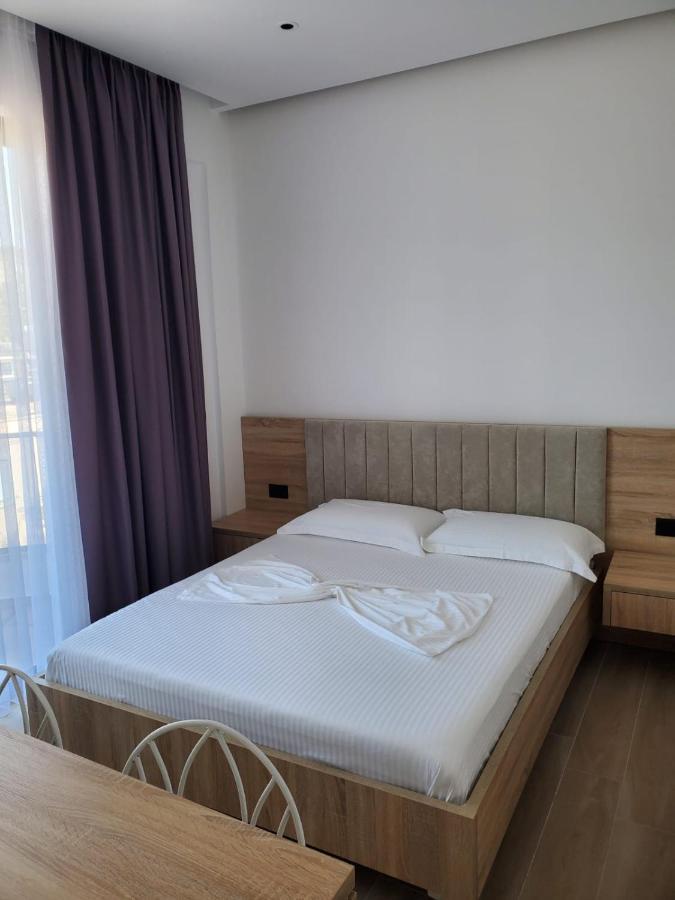Gl Hotel Ksamil Exteriör bild
