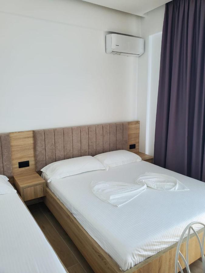 Gl Hotel Ksamil Exteriör bild