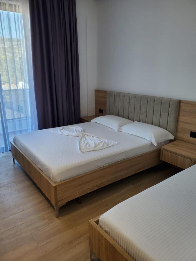 Gl Hotel Ksamil Exteriör bild